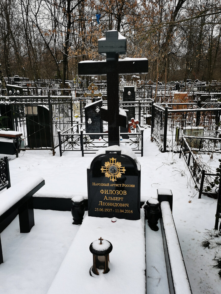 могила игоря талькова на ваганьковском кладбище фото