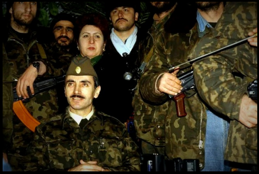 Ичкерия это чечня или. Чечня Джохар Дудаев. Боевики Джохара Дудаева в Чечне. 1992 Чечня - Дудаев.