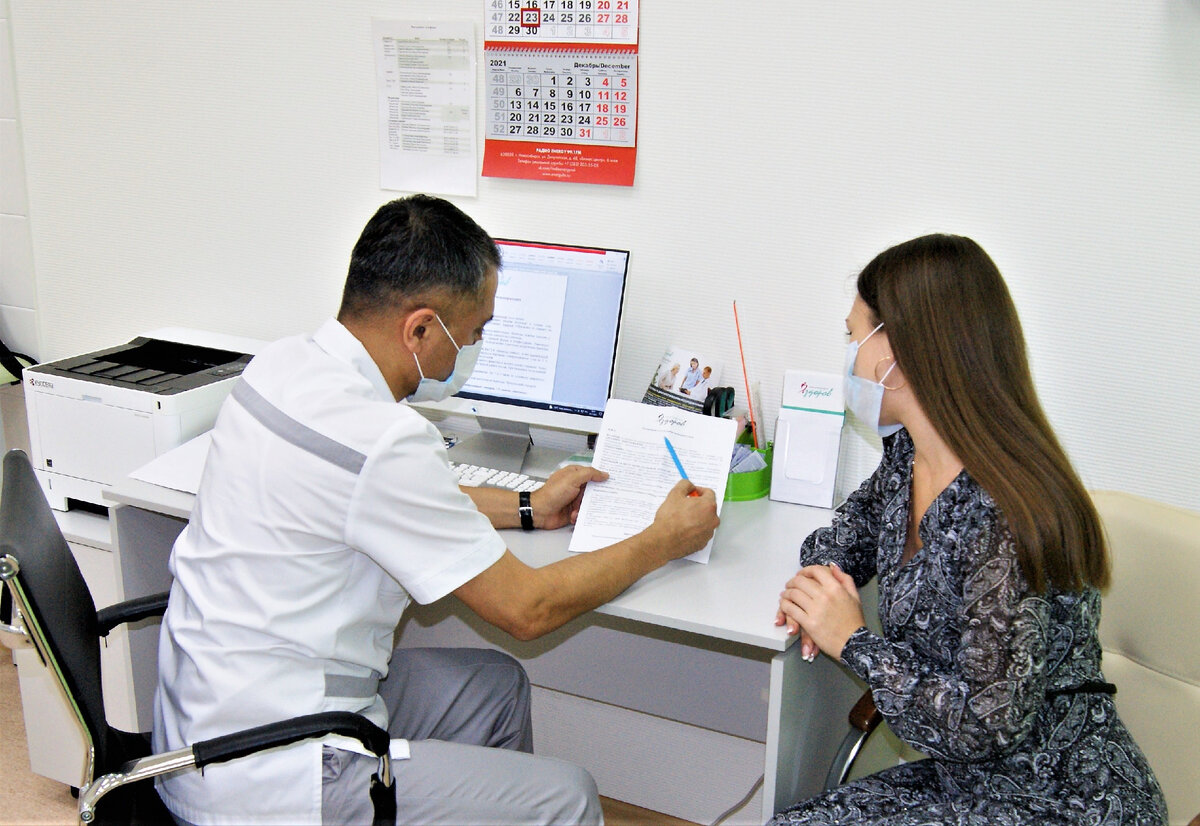 Врачи-проктологи нашего очень деликатно подходят к проблеме пациента