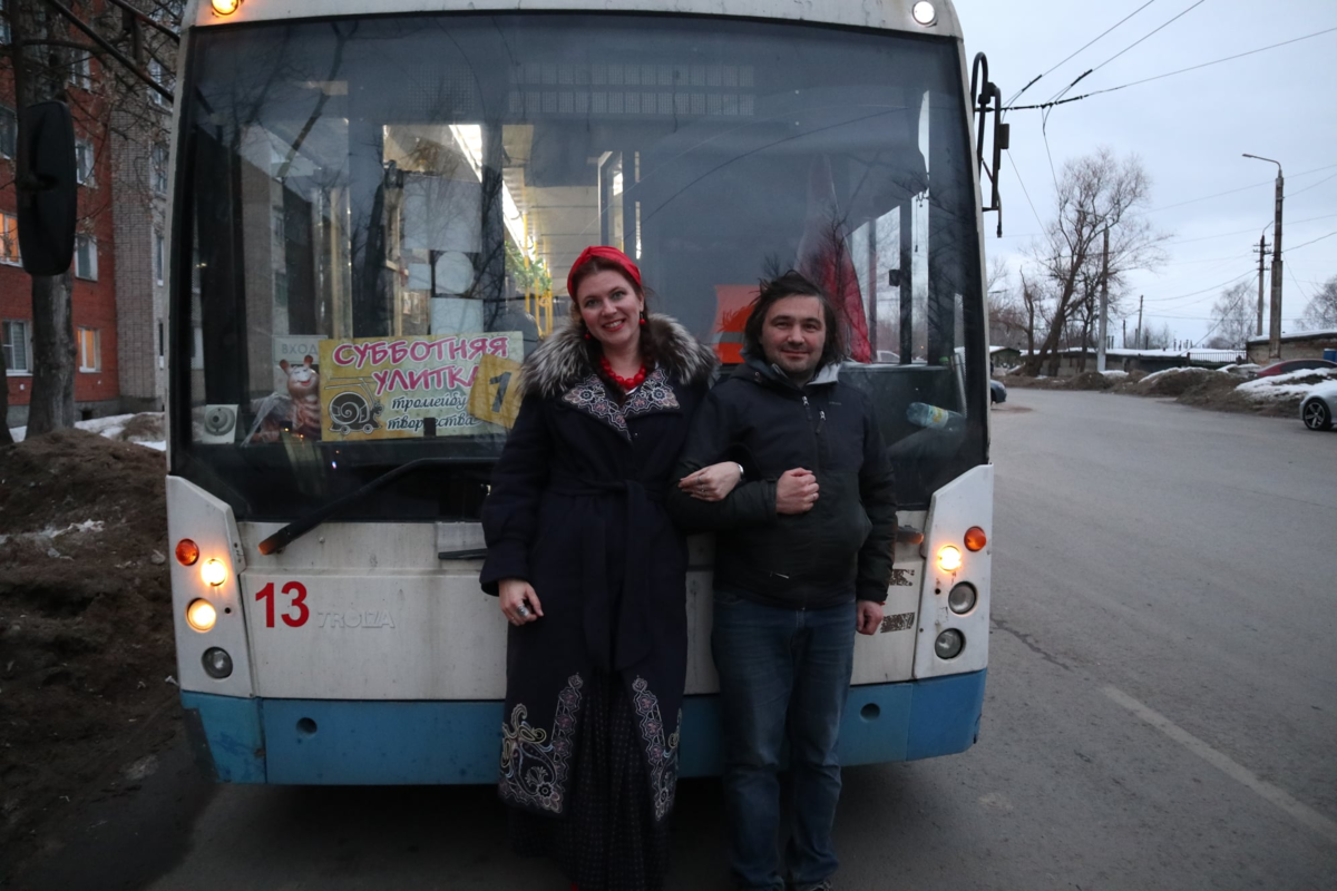 Концерты прямо в троллейбусе.. Такое, оказывается, возможно! Проект "Субботняя улитка" из Тулы