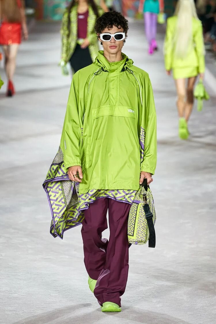 Versace SS2022