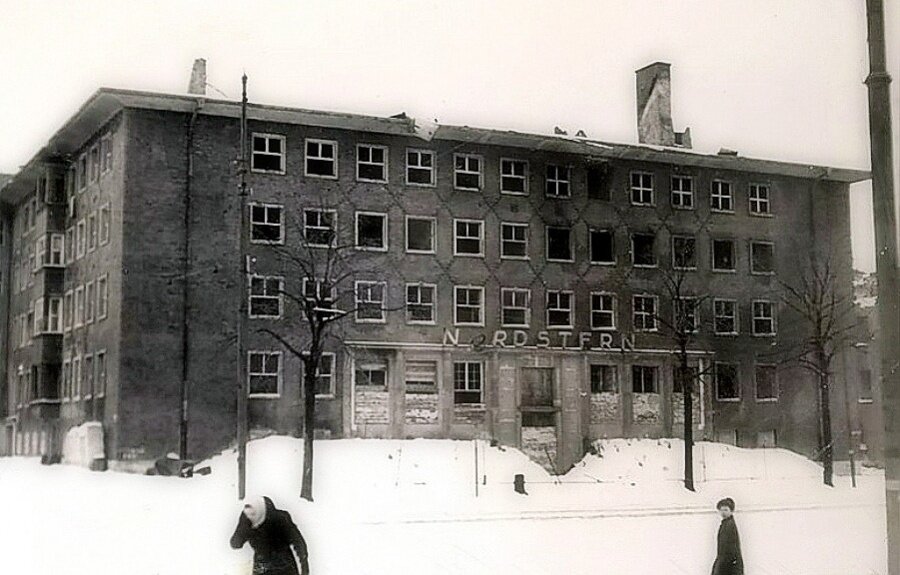 Бывшее здание страхового общества «Nordstern» - будущая гостиница «Москва» в Калининграде. Конец 1940-х годов.