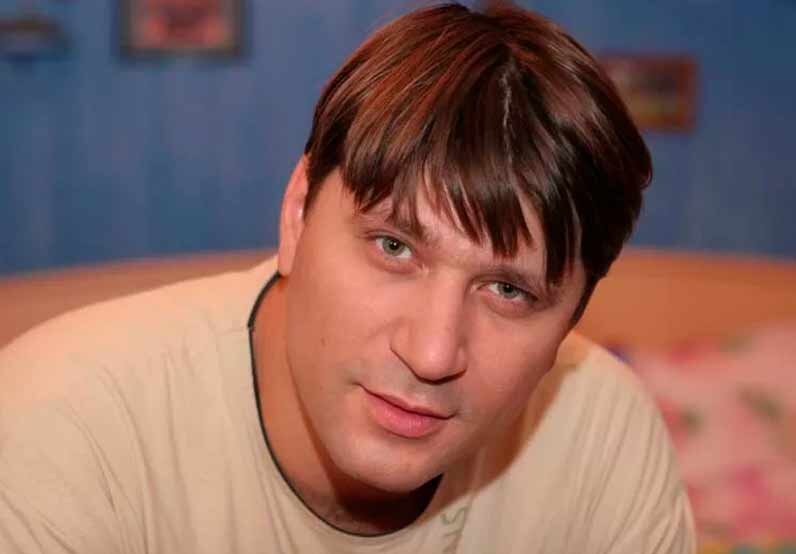 Гена Букин торс