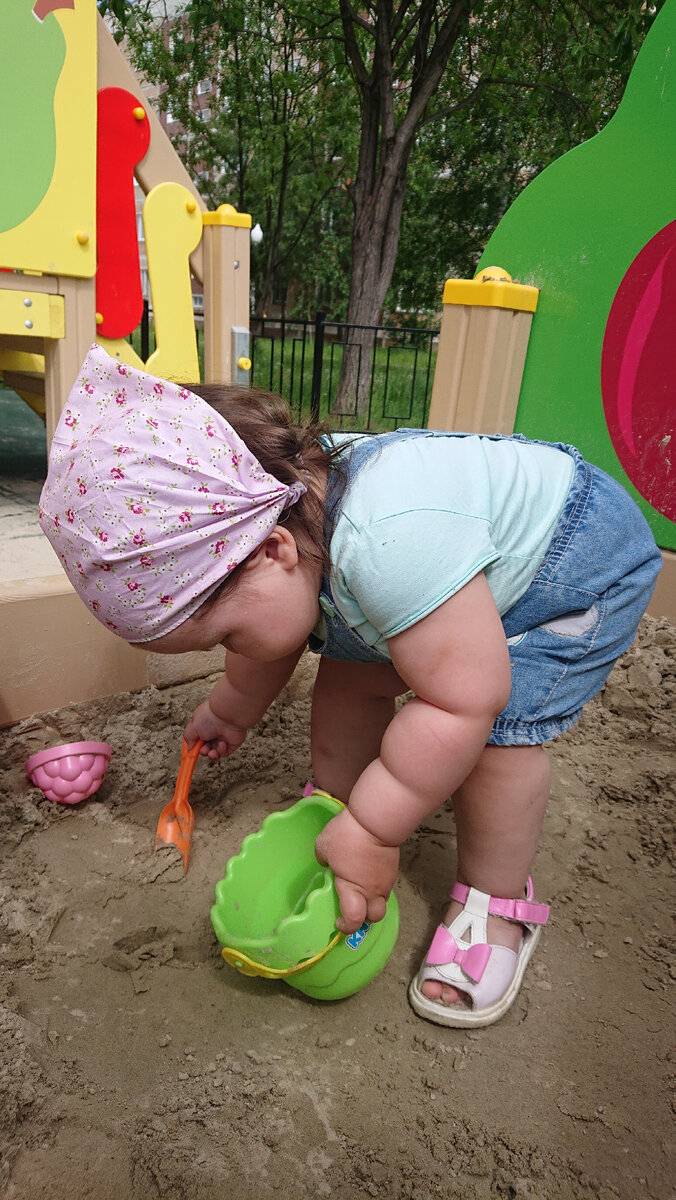 Носки потеряли по дороге 