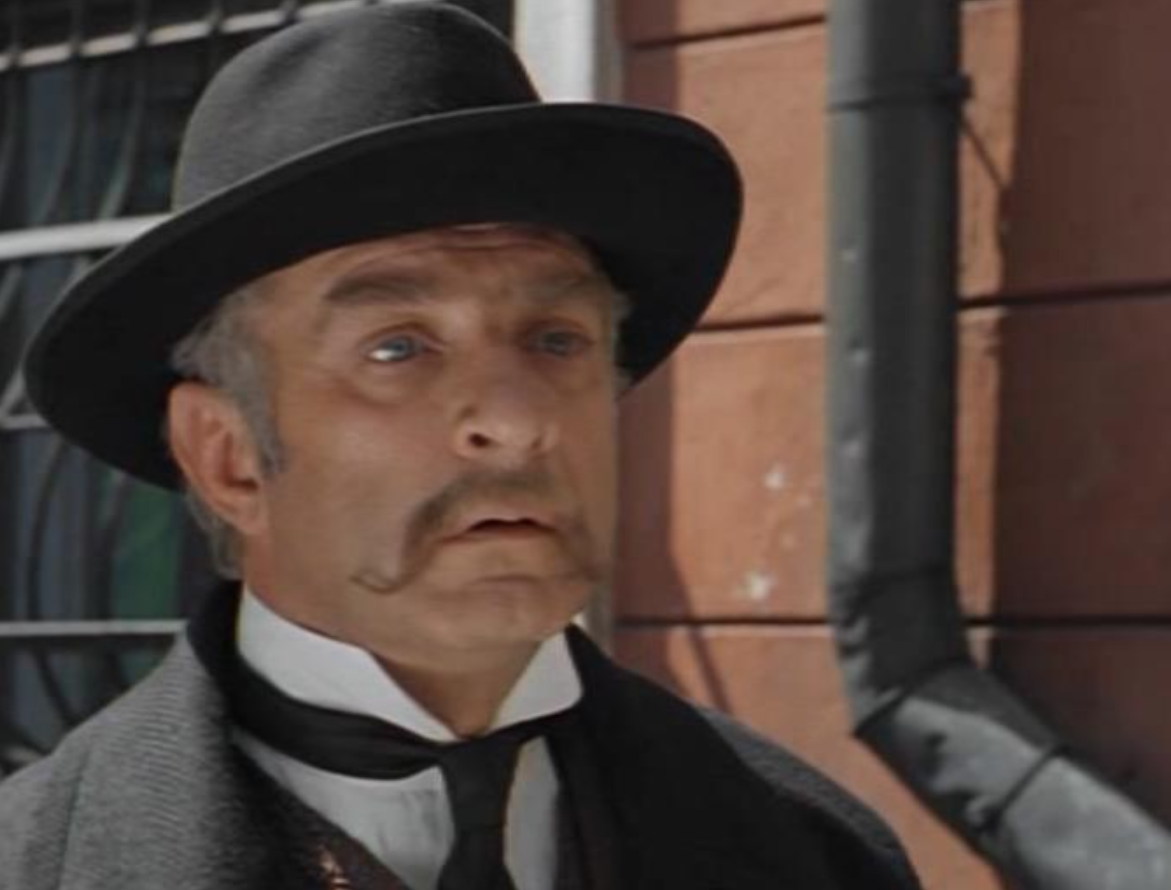 инспектор полиции в шерлоке холмсе. мистер лестрейд шерлок холмс. лестрейд шерлок. приключения шерлока холмса и доктора ватсона инспектор лестрейд. инспектор полиции в шерлоке холмсе.