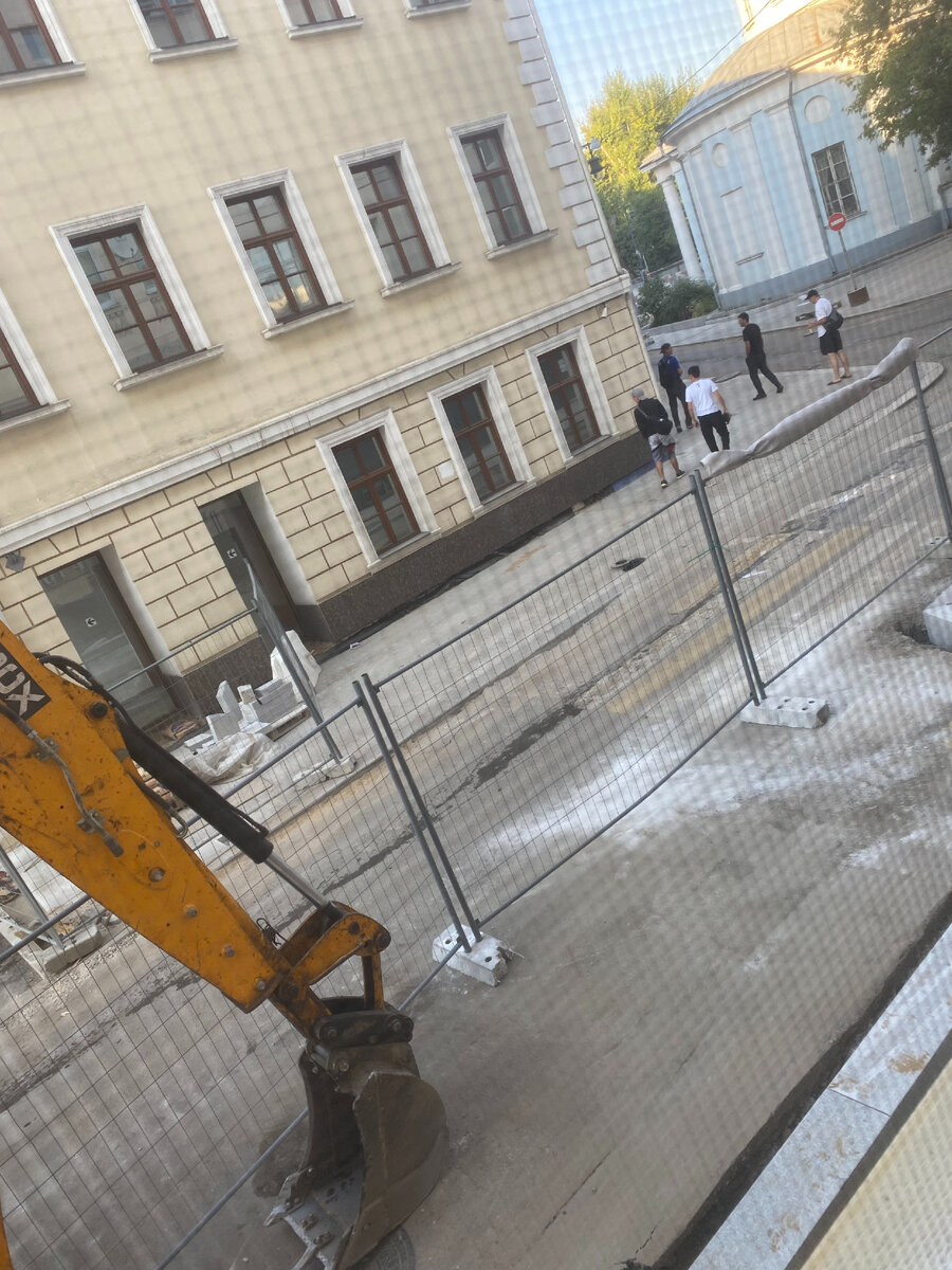 Неспящие в Пречистенском