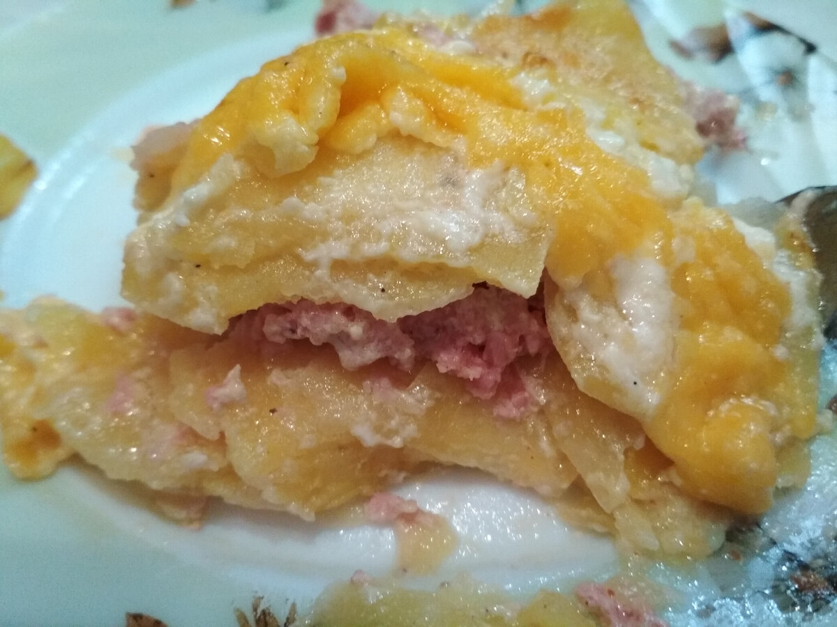 Картофельная крестьянская запеканка.