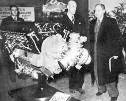 Двигатель М-34