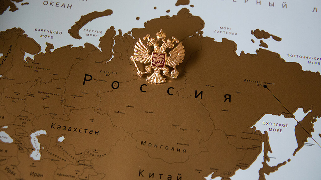 Евгений Разумный / Ведомости 