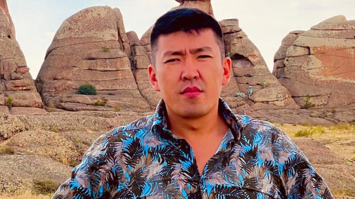    Мейржан Туребаев:instagram.com/meirzhach_tv