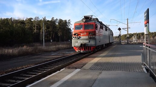 Электровоз ВЛ80С-698 одиночкой.