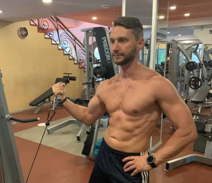 Потом в зал отрабатывать