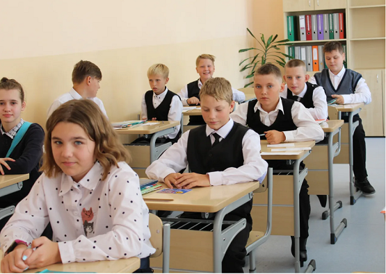 Школьная фотосессия. Третий класс фотография. Совсем классом. Ученики второго класса 2021. Совсем классом.