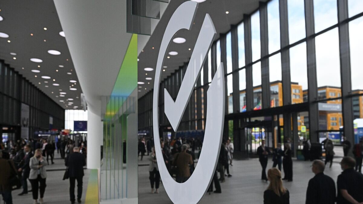    Стенд "Сбера" на XXV Петербургском международном экономическом форуме – 2022© РИА Новости / Григорий Сысоев