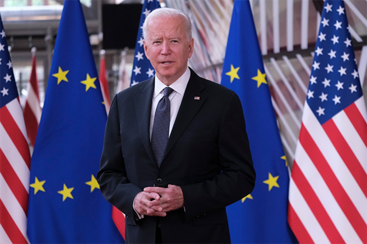    Джо Байден фактически дал сигнал «завибрировавшим» европейцам: что бы вы там ни говорили, мы продолжим гнуть свою линию — помогать Украине оружием и деньгами, а на Россию давить всеми способами.