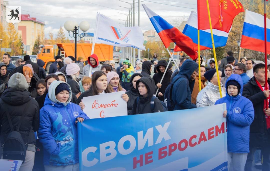    В Салехарде депутаты и специалисты администрации взяли под патронаж семьи мобилизованных земляков