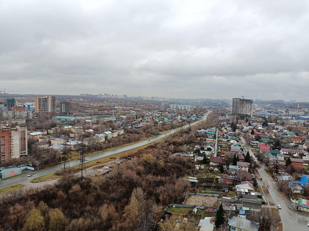 В новосибирске есть северные. Новосибирск было стало. Новосибирск фото 2022. Три дома в Новосибирске конус. Фотографии Ипподромского рынка 1950 Новосибирск.