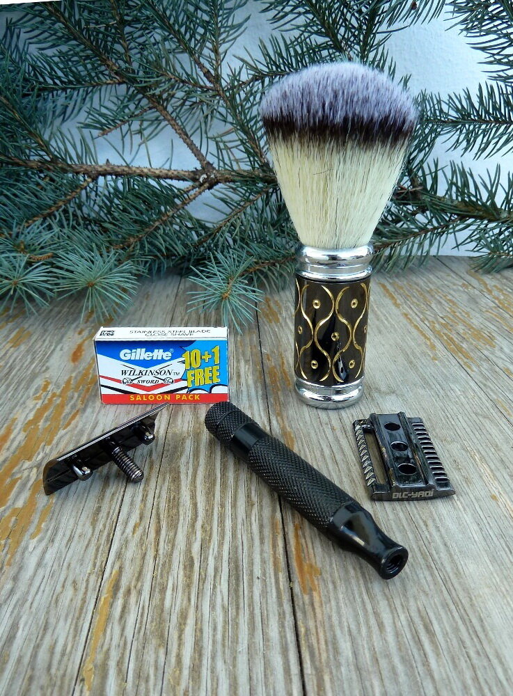 Голова «Yaqi FLIPSIDE» с ручкой от бритвы «Rockwell Razors 6S» чёрного цвета