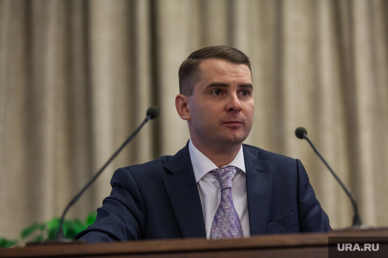    Законопроект о запрете работать удаленно нужно принимать взвешивая все риски, считает Ярослав Нилов