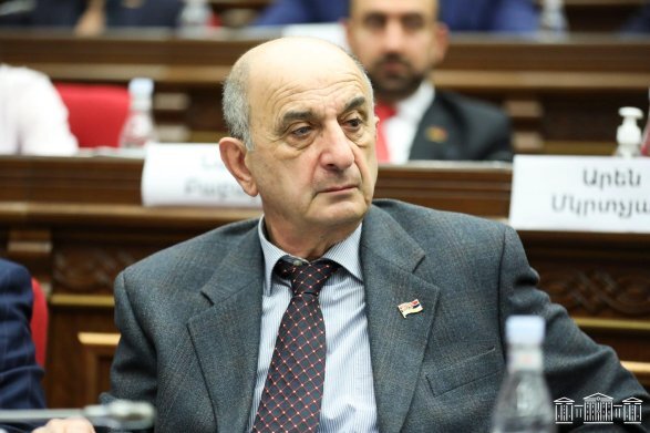 Виген Хачатрян открыто заявил, что Москва втягивает Армению в войну с Азербайджаном