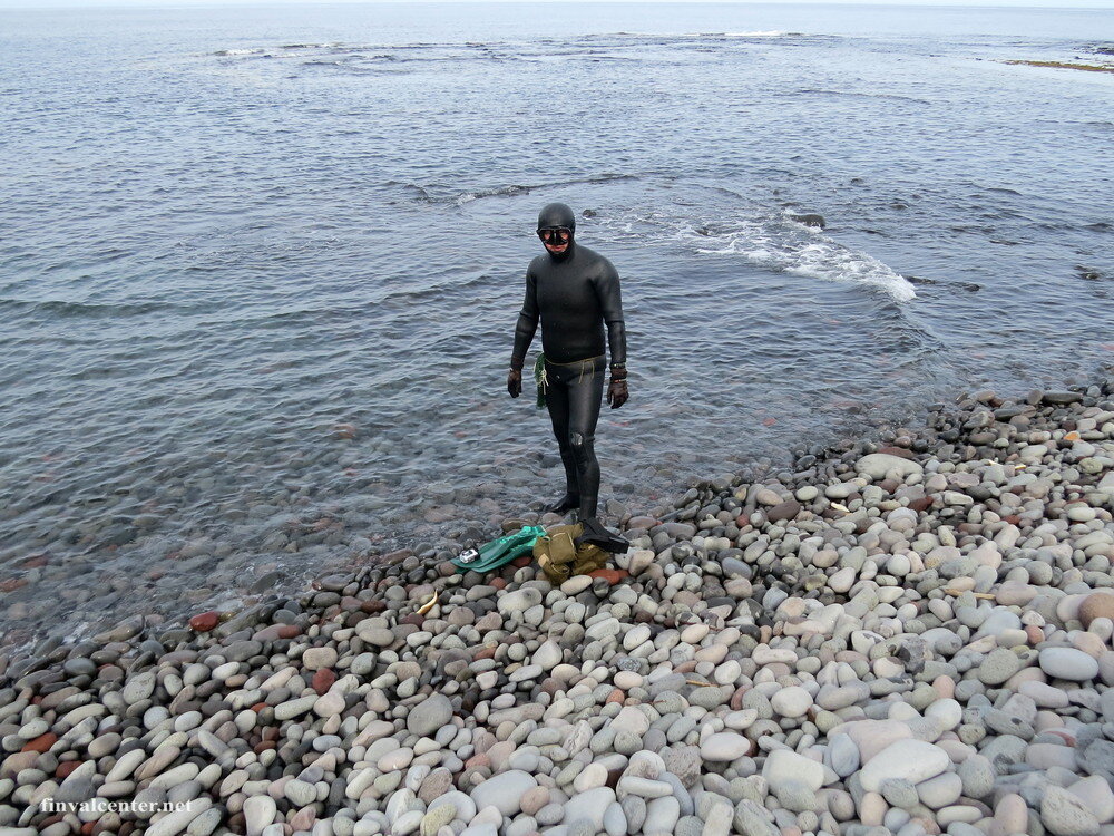 В таком костюме на Охотском море можно нырять круглый год