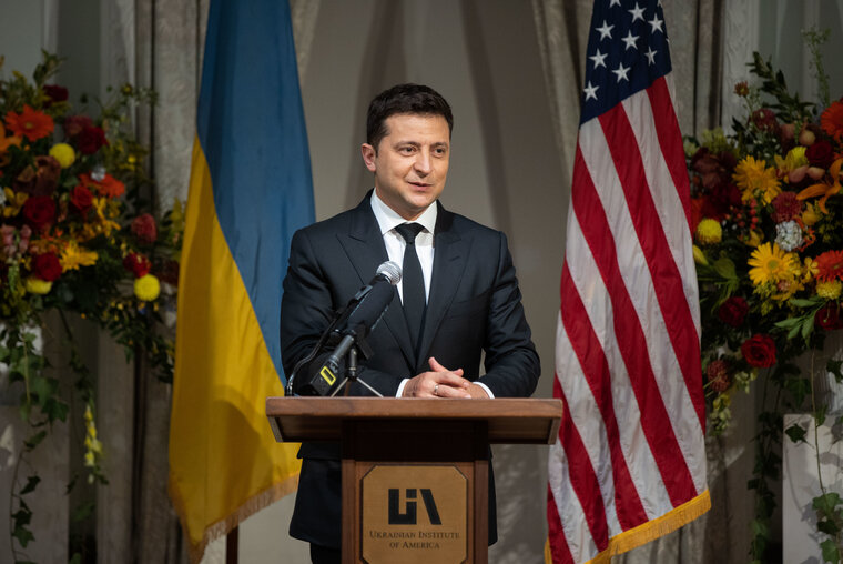    У Зеленского в США корыстные цели