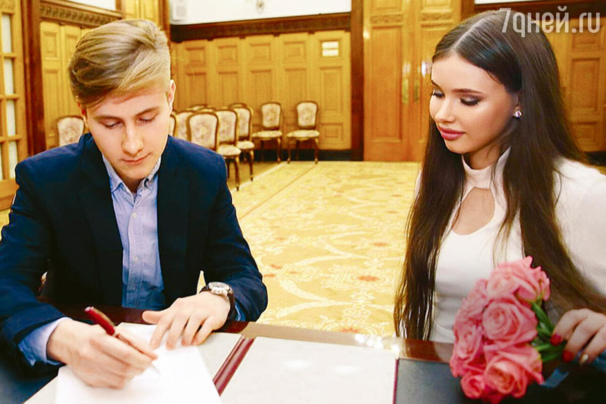    Мария Ильюхина и Алексей Шаров в день свадьбы. 2022 г. из личного архива Марии Ильюхиной