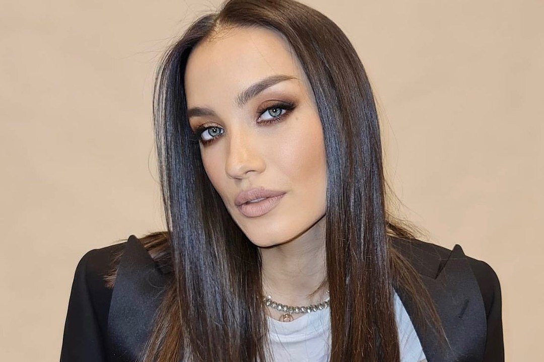     «Дмитрий местами старается»: Виктория Дайнеко через суд добилась алиментов от бывшего мужа