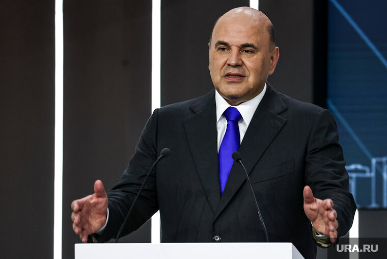    Мишустин наградил журналистов правительственной премией в области СМИ 2022