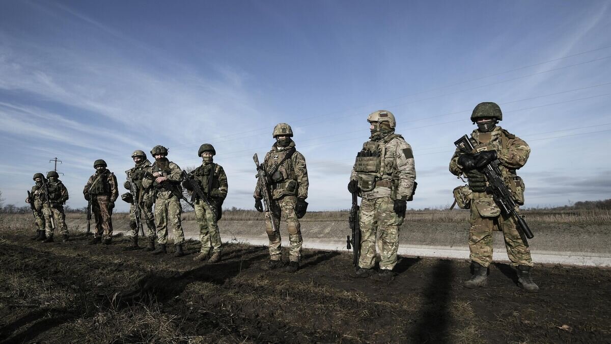    Обучение мобилизованных элитными подразделениями ВДВ на одном из полигонов в Запорожской области© РИА Новости / Константин Михальчевский