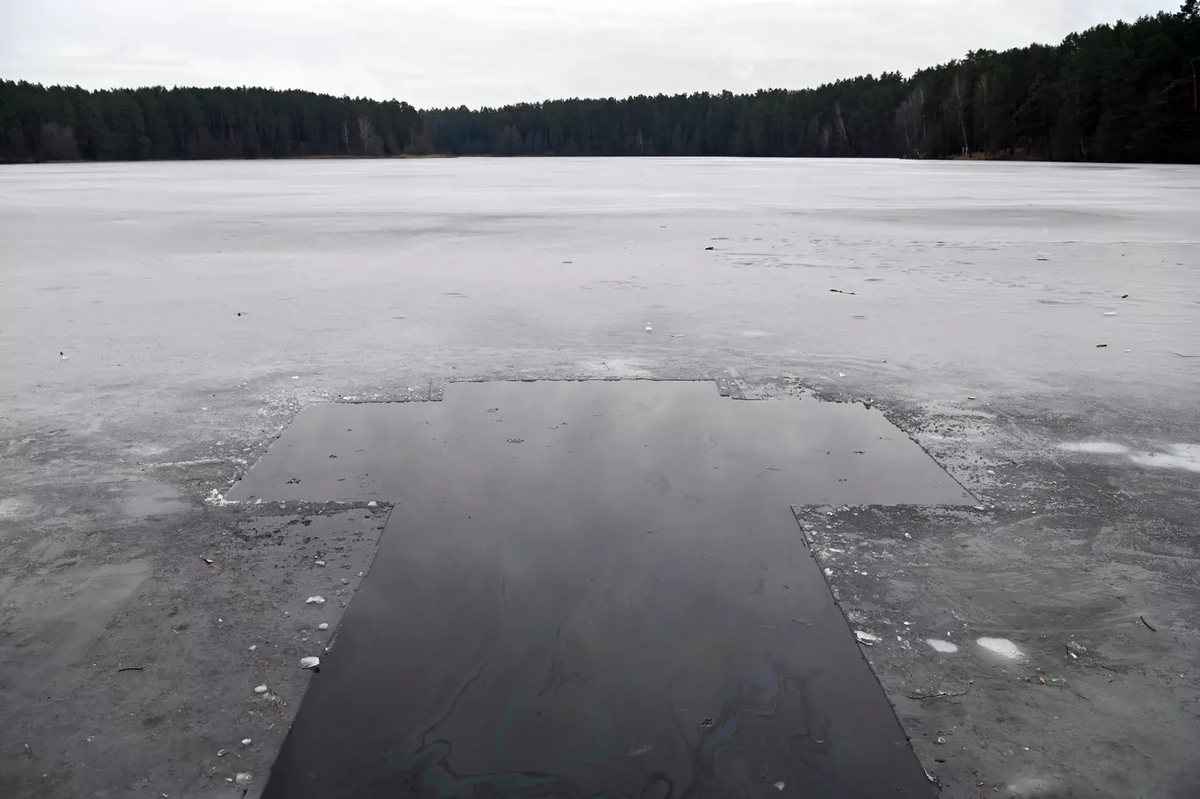 В четверг, 19 января, в Вильнюсе на озере Бальджю состоялись традиционные крещенские купания.