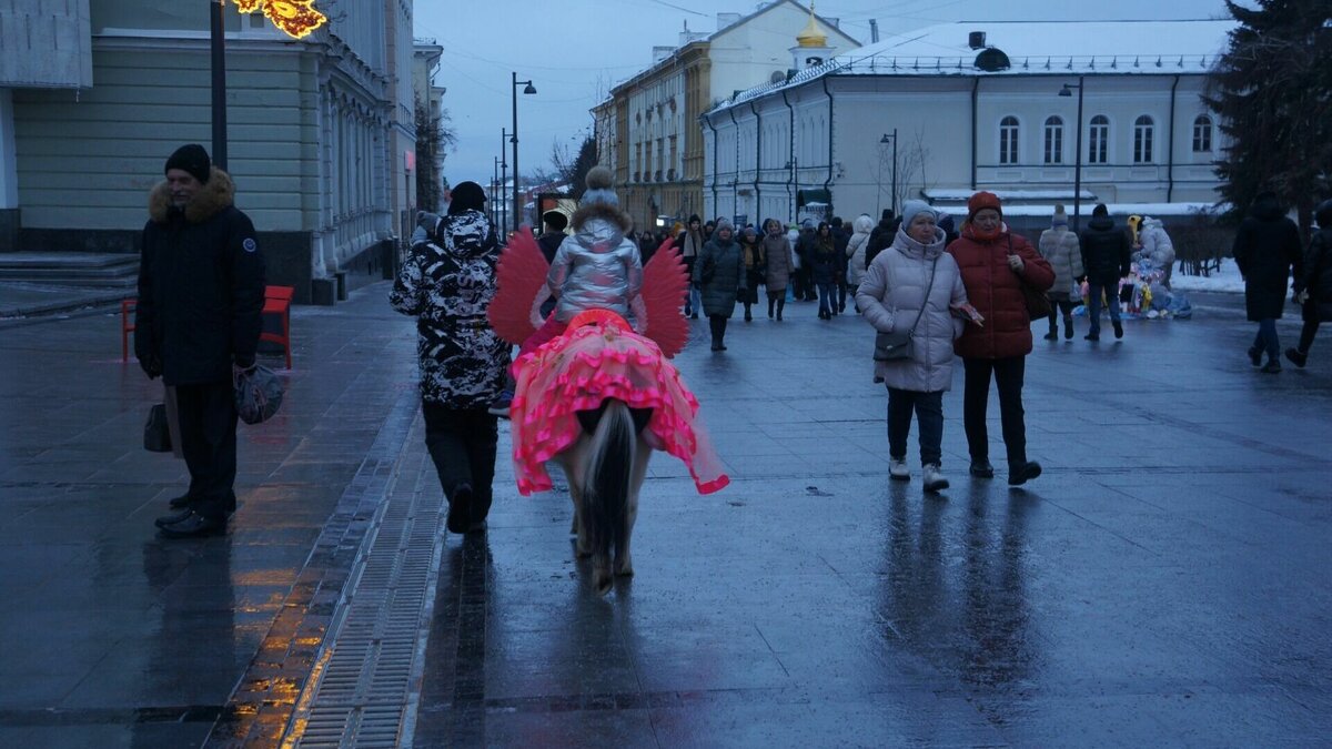     Среднестатистический нижегородец — это человек, имеющий среднее профессиональное образование и квартиру 1971–1995 годов постройки. Об этом свидетельствуют итоги Всероссийской переписи населения, опубликованные Росстатом.