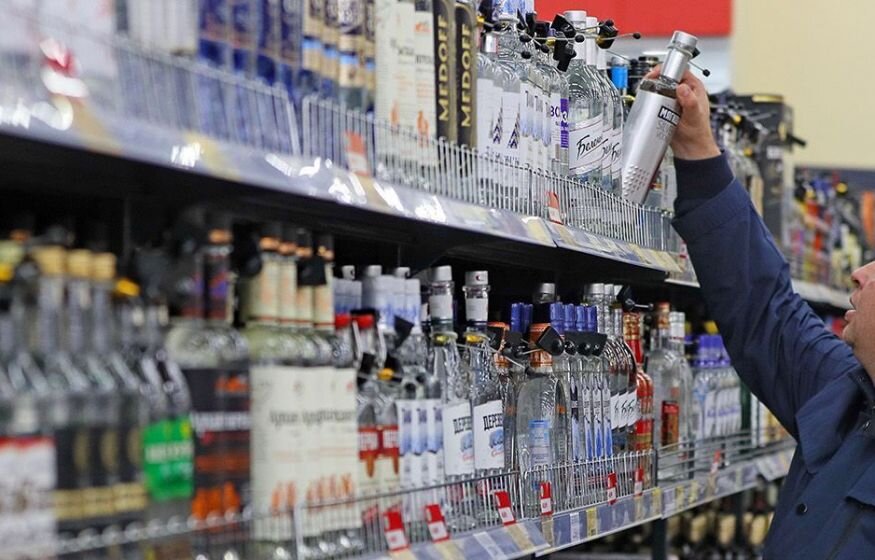    В России выросло потребление водки на фоне военной операции на Украине