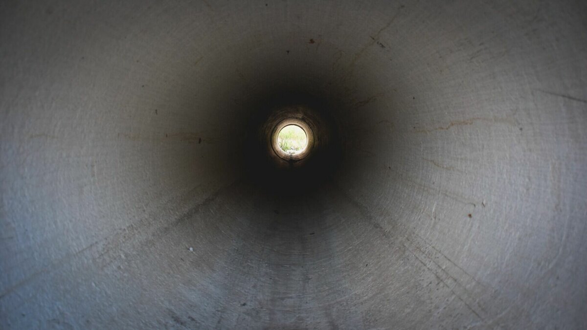     Утром 20 февраля в селе Гвоздево Хасанского района Приморья произошла авария на водовозе, которая привела к отключению центрального водоснабжения. Днём на место происшествия прибыл глава округа.