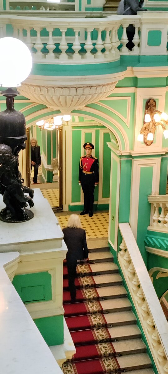 почётные караулы повсюду