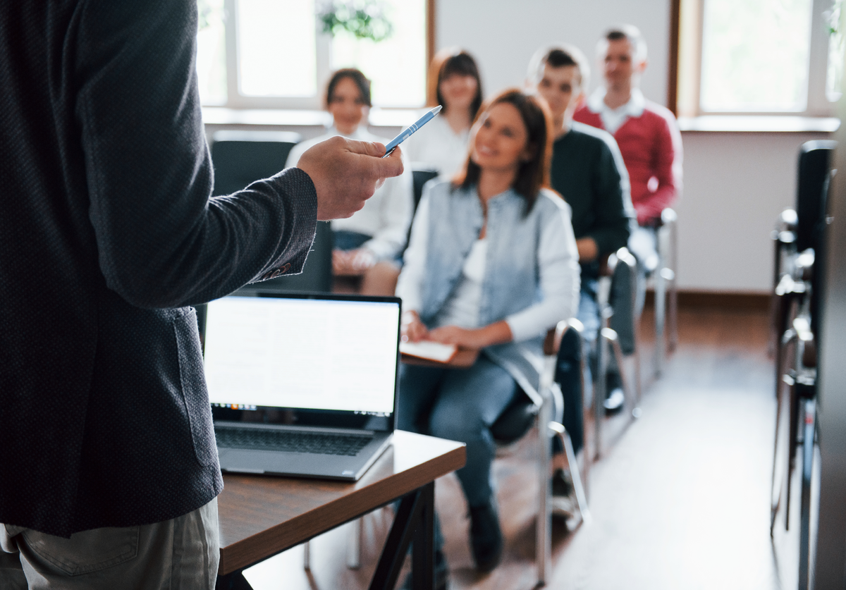 Наши пассажиры не раз рассказывали своим знакомым как весело было лететь и каким забавным было видео о правилах безопасности на борту самолета. ©Ричард Брэнсон