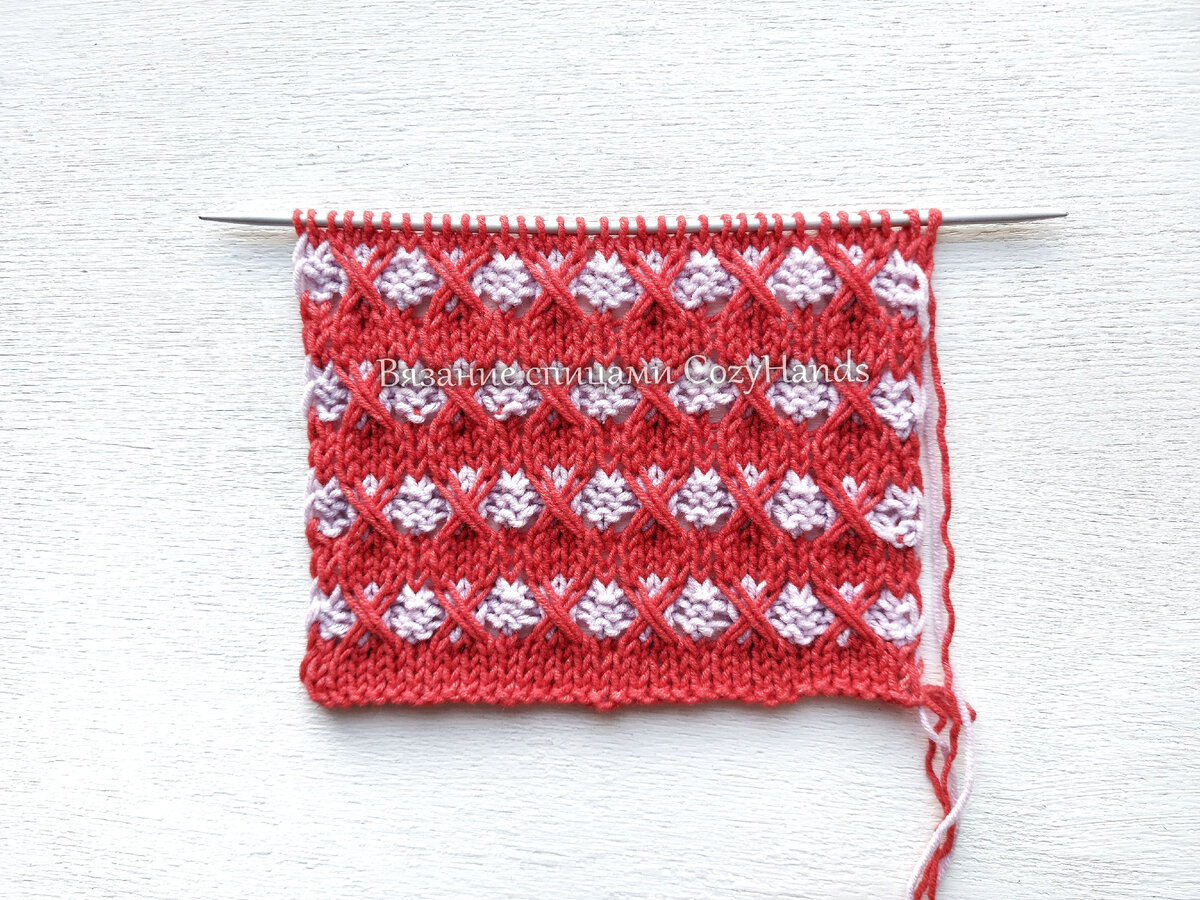 Красивый двухцветный узор спицами