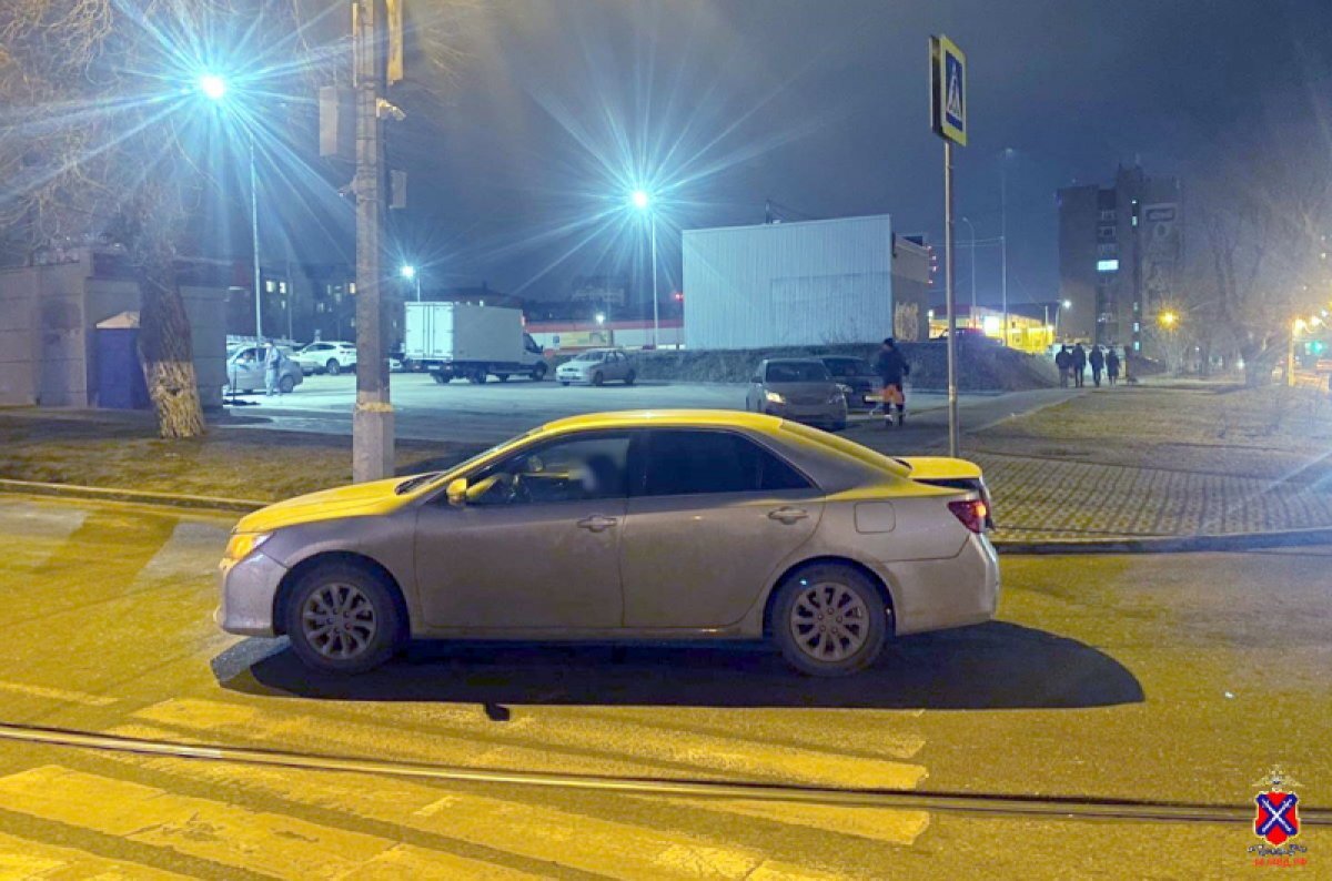    В Волгограде иномарка сбила выбежавшую на дорогу трехлетнюю малышку