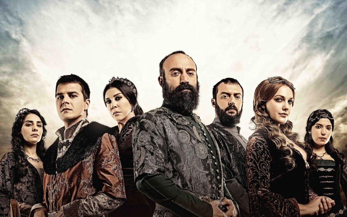      Главные герои сериала "Великолепный век"
