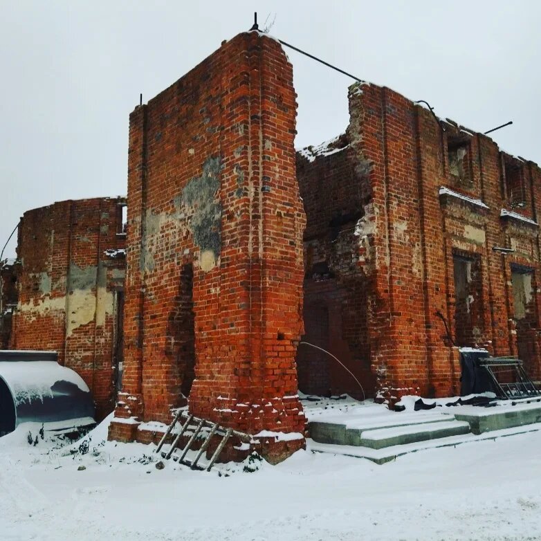 Храм Крестовоздвижения в поселке Ленинский