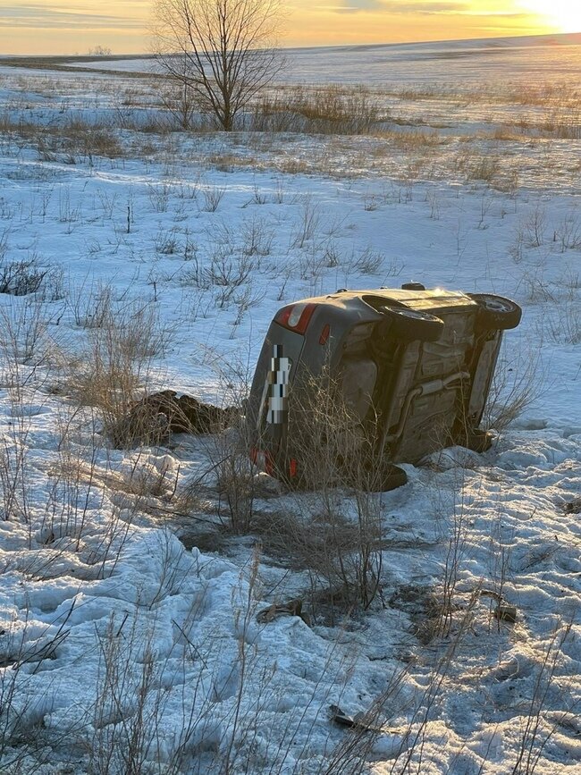 Мотоцикл Урал в кювете