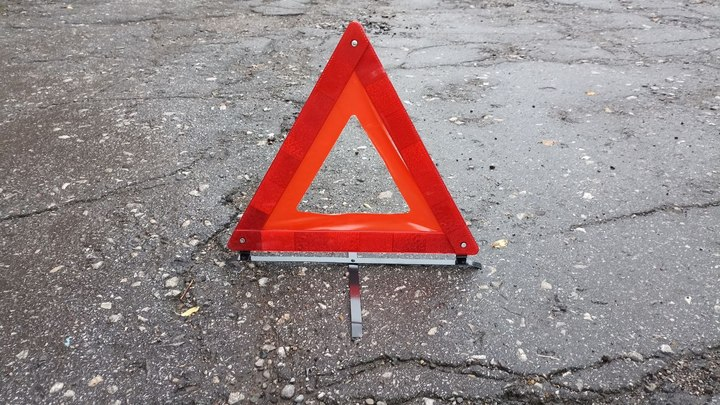 В Новокузнецке водитель фуры потерял за рулем сознание и устроил массовое ДТП. Фото: Царьград 