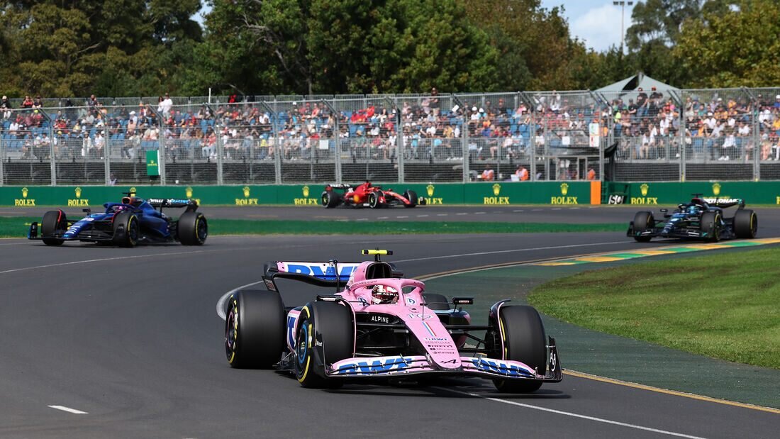 Трафик в Альберт-ПаркеФото: AMuS  📷
