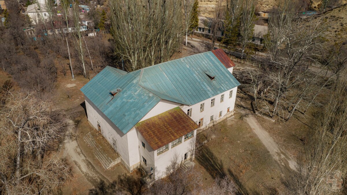 Распад СССР не пошёл ему на пользу: умирающий городок куда в годы ВОВ эвакуировали торпедный завод Каспийска