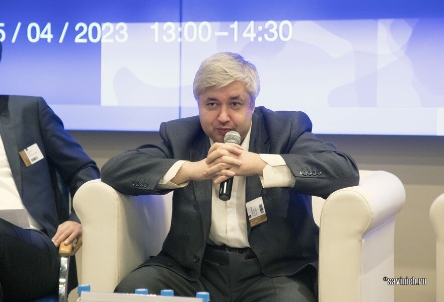 фото Галины Савинич Модератор мероприятия Дмитрий Голубовский, финансовый аналитик ФГ «Калита-Финанс».