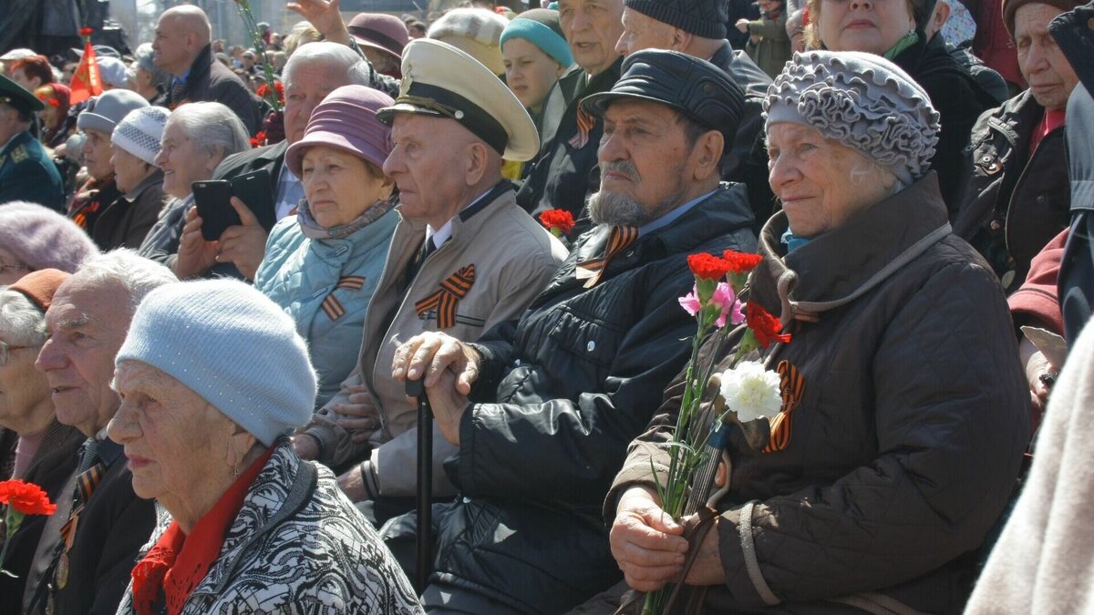     Более 45 тысяч жителей Тюменской области получат в этом году к Празднику Победы единовременные выплаты на общую сумму 130 миллионов рублей.