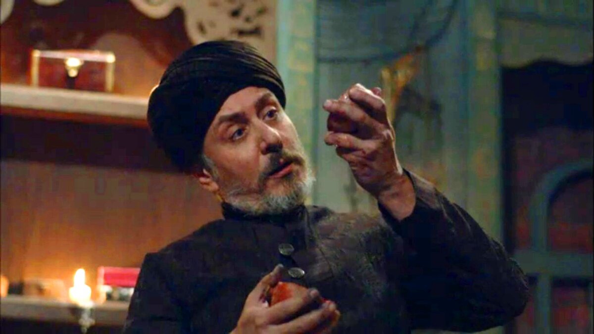 Сериал Империя Кёсем. 2-й сезон. 61-62 серии. В гостях у безумного Мустафы. Появление Санавбер хатун. Тюрьма для Гюльбахар султан