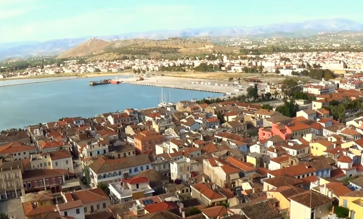 Вид на море и город с крепости