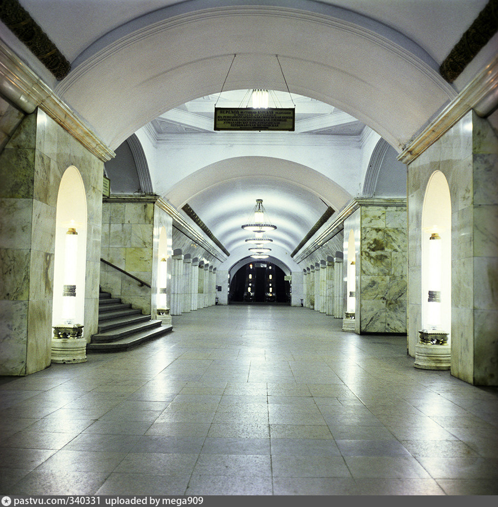 курская кольцевая вход в метро