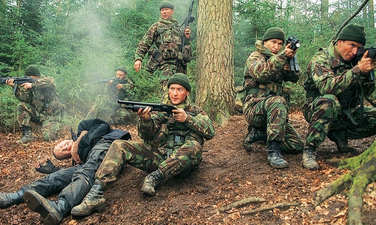 Кадры из фильма «Псы-воины» →